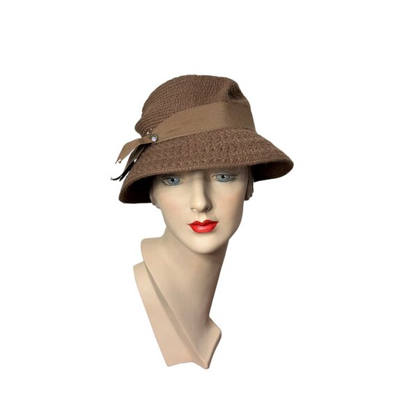 1940s 50s knit cloche hat with wide brim by Everitt Needlepoint Original Size 23